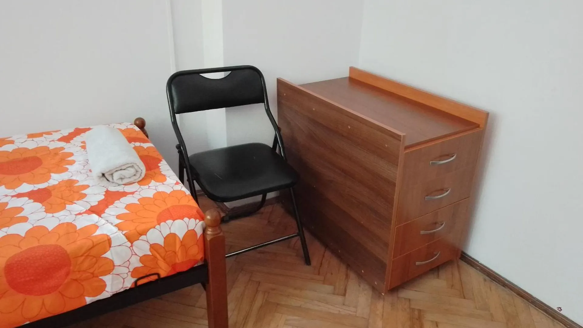 Homestay Steady Guests Rooms, Varna